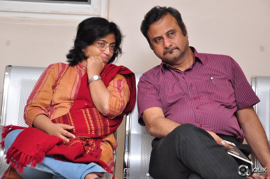 Celebrities-at-Naa-Bangaaru-Talli-Movie-Special-Show